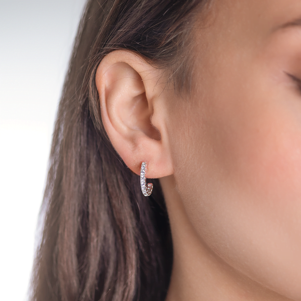 Серьги-пусеты из серебра с фианитами 02-0695-00-401-0200