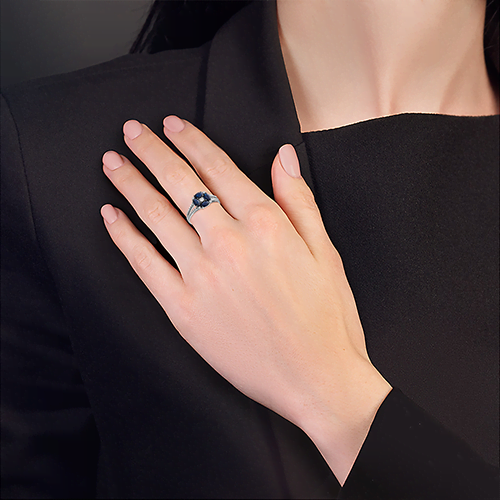 Кольцо из белого золота с сапфирами и бриллиантами 01-1551-00-105-1120-30