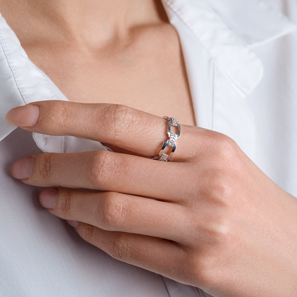 Кольцо из серебра с фианитами 01-2314-00-401-0200