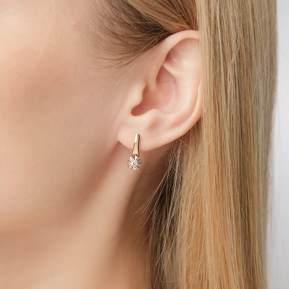 Серьги с английским замком из комбинированного золота с бриллиантом 02-5338-00-101-1111