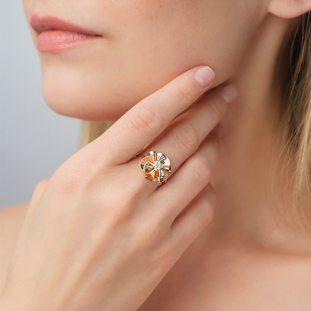 Кольцо из комбинированного золота с фианитами 01-5014-00-401-1111-48