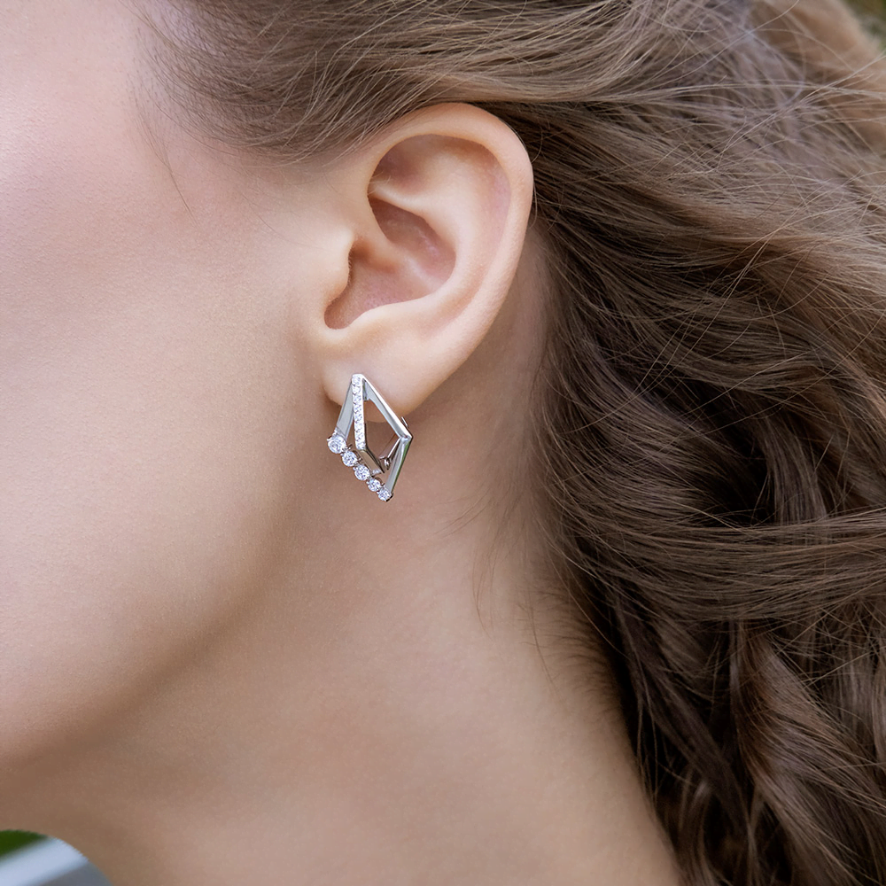 Серьги с английским замком из серебра с фианитами 02-5140-00-401-0200