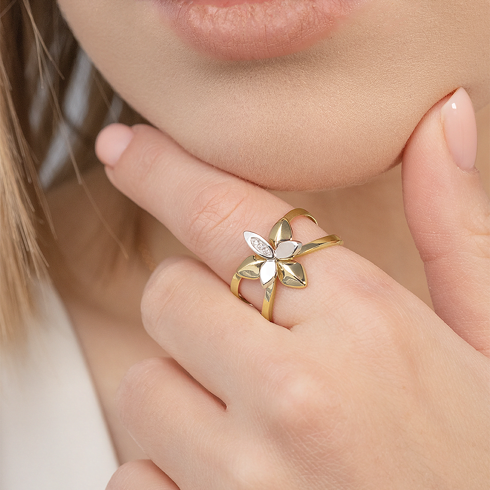 Кольцо из комбинированного золота с бриллиантами 01-5603-00-101-1121