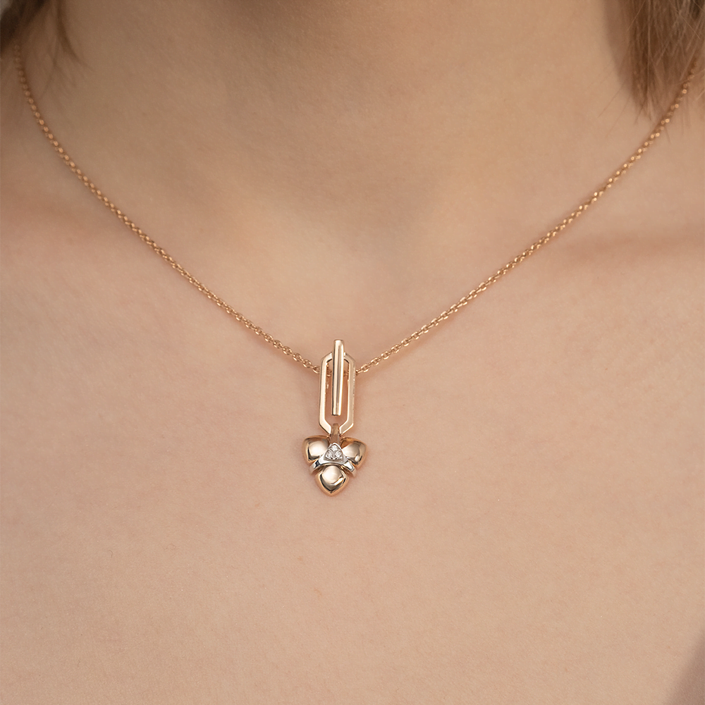 Подвеска из комбинированного золота с бриллиантами 03-3357-00-101-1111