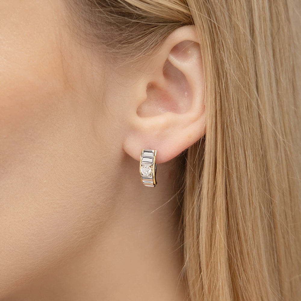 Серьги с английским замком из комбинированного золота с бриллиантом 02-4206-00-101-1121-30