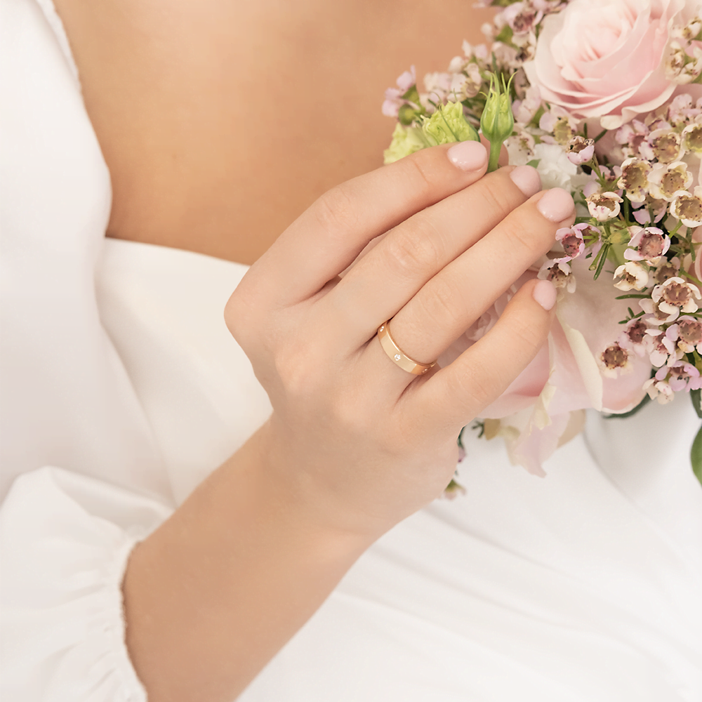 Обручальное кольцо из красного золота с бриллиантами 01-1129-00-101-1110-30