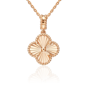 Подвеска «Клевер» из красного золота 03-3681-00-000-1110