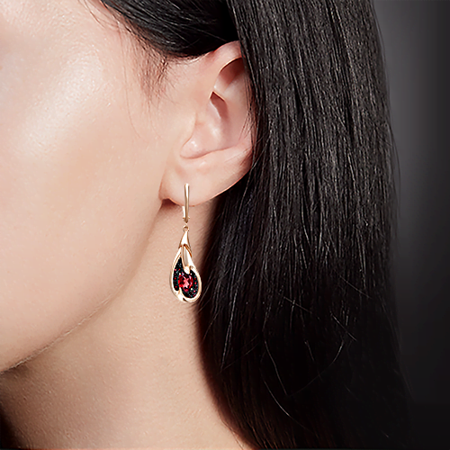 Серьги с английским замком из красного золота с гранатами 02-4180-00-204-1110-46