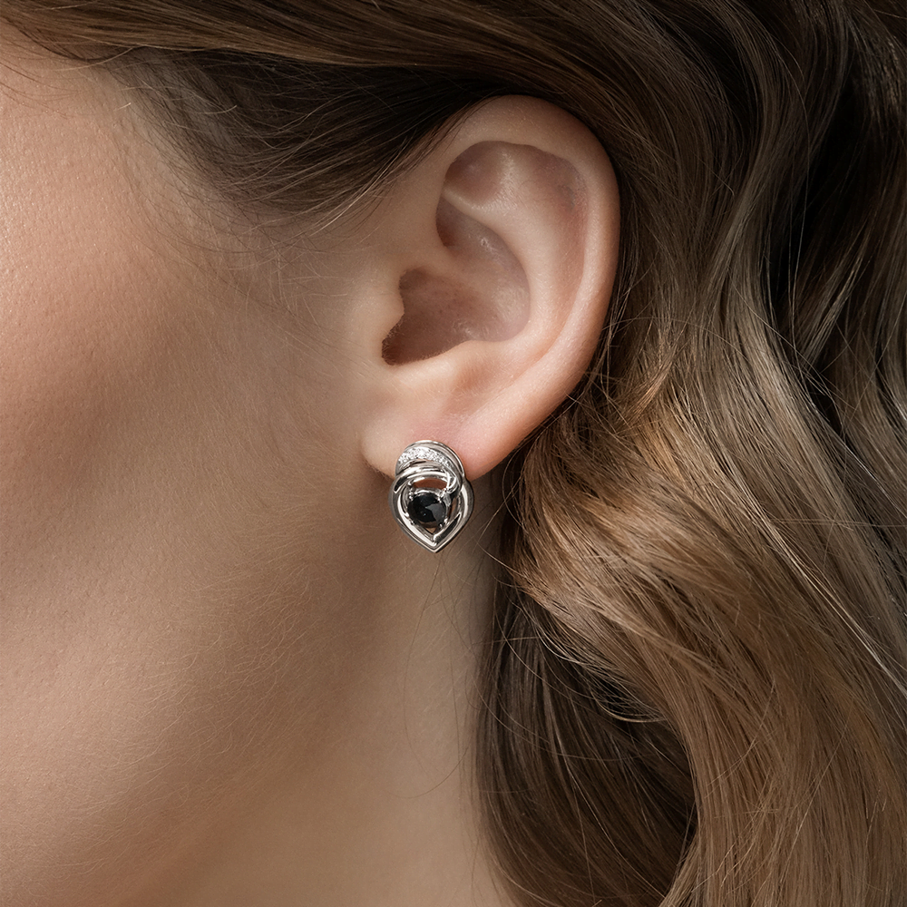 Серьги с английским замком из белого золота с сапфиром и бриллиантами 02-5209-00-105-1120