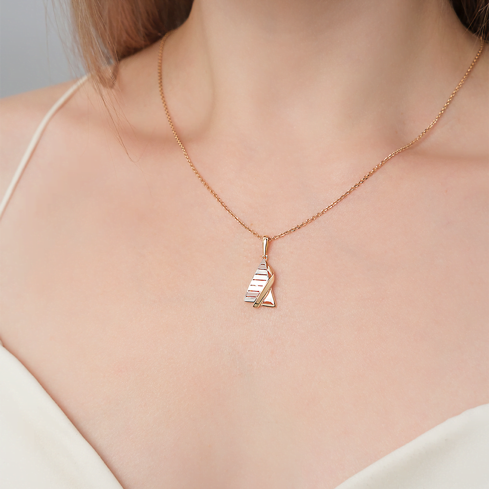 Подвеска из комбинированного золота 03-3538-00-000-1111