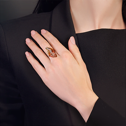 Кольцо из красного золота с янтарём 01-4870-00-271-1110-46