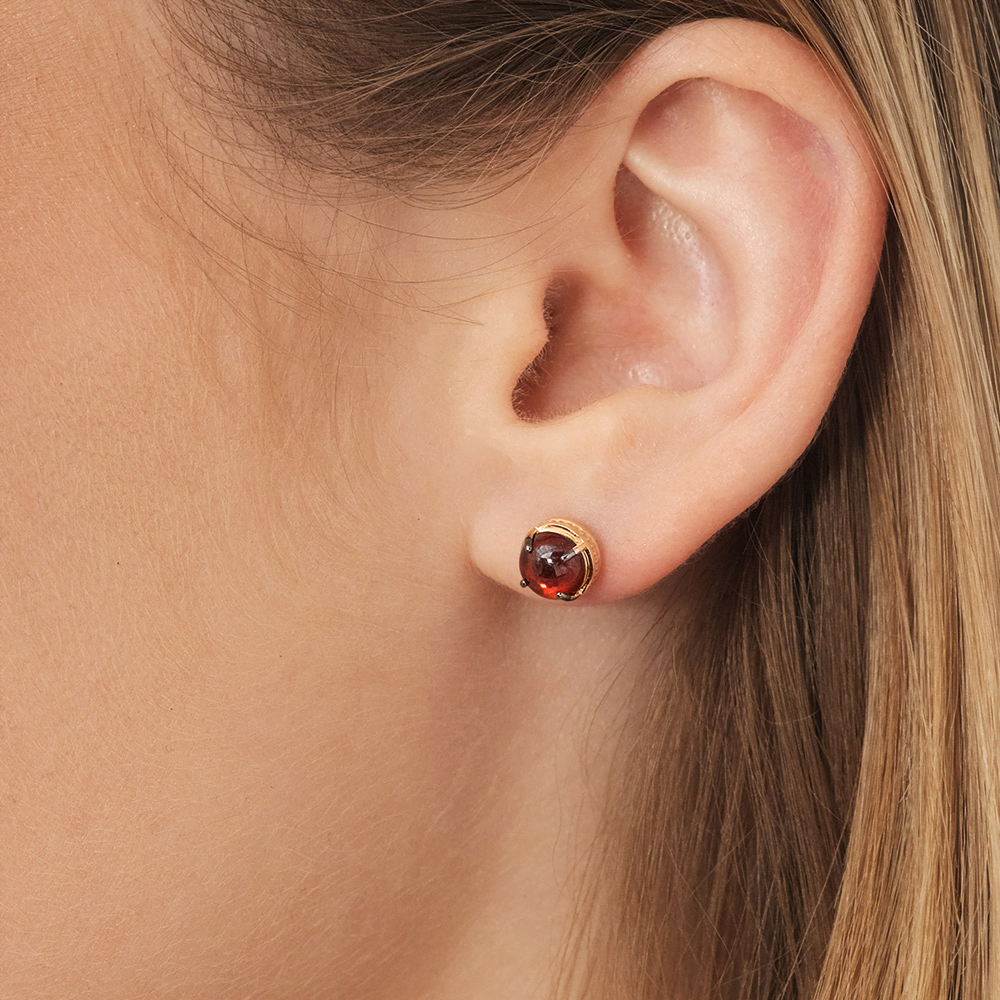 Серьги-пусеты из красного золота с гранатом 02-4678-00-204-1110-46