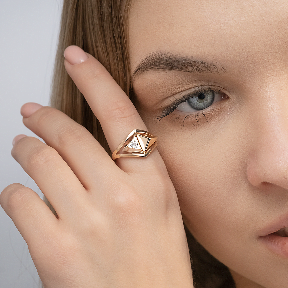 Кольцо из комбинированного золота с натуральным топазом white 01-5622-00-201-1111