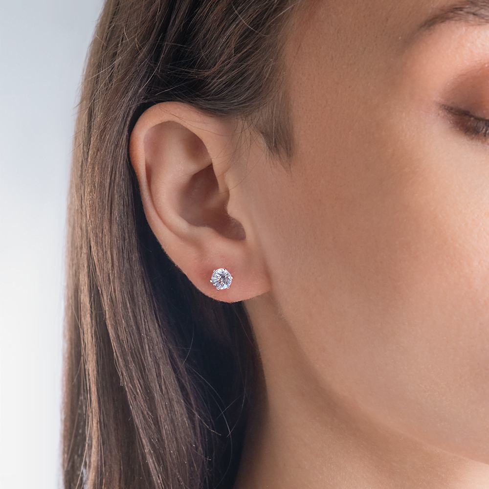 Серьги-пусеты из серебра с фианитом 02-0289-00-401-0200