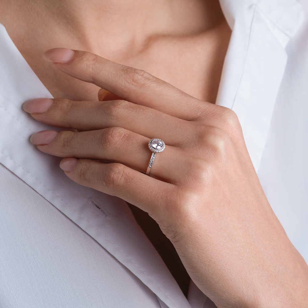 Кольцо из серебра с фианитами 01-1279-00-401-0200