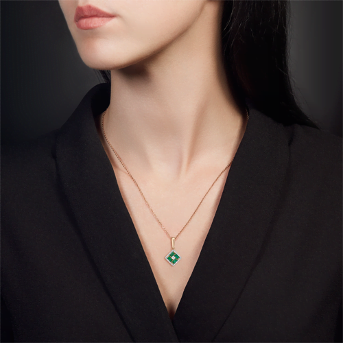 Подвеска из красного золота с изумрудами и бриллиантами 03-0530-00-106-1110-30