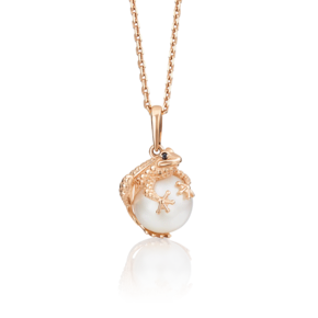 Подвеска «Лягушка» из красного золота с жемчугом культивированным и фианитами 03-2509-00-303-1110-31