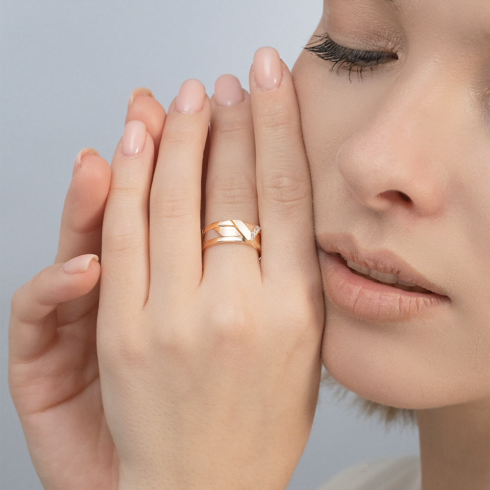 Кольцо из красного золота с фианитами 01-5693-00-401-1110