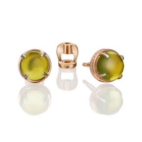 Серьги-пусеты из красного золота с хризолитом