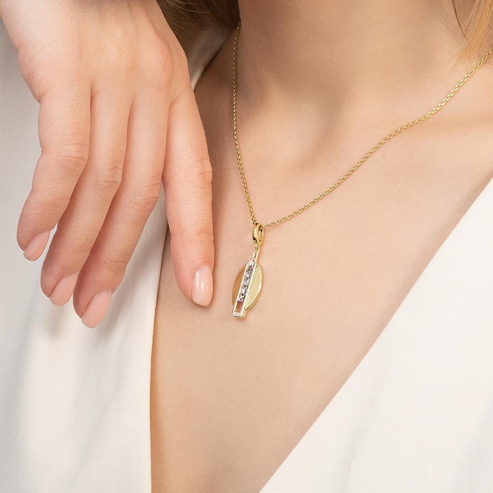 Подвеска из комбинированного золота 03-3386-00-000-1121