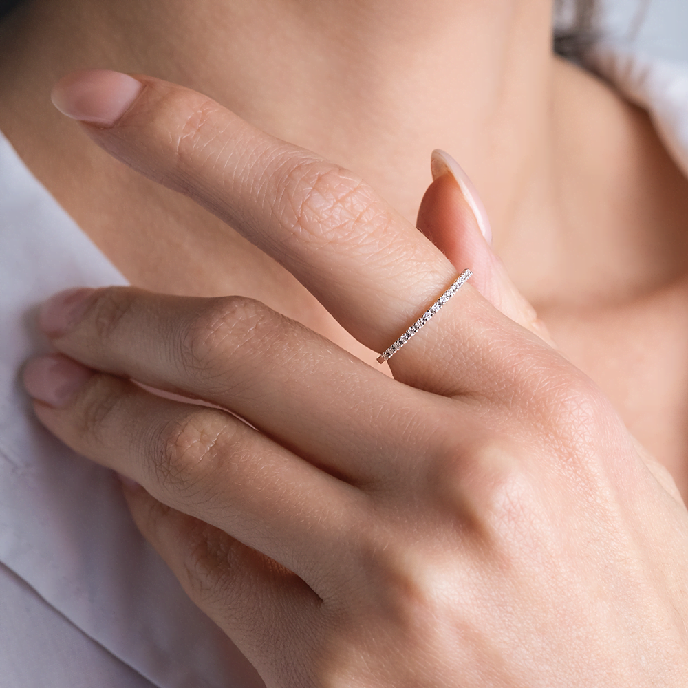 Кольцо из серебра с фианитами 01-0367-00-401-0200