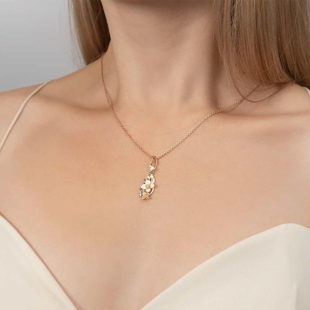 Подвеска «Жасмин» из красного золота с эмалью 03-2835-00-000-1110-48