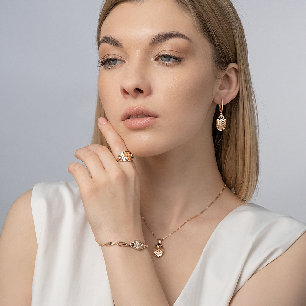 Подвеска из комбинированного золота 03-3476-00-000-1111