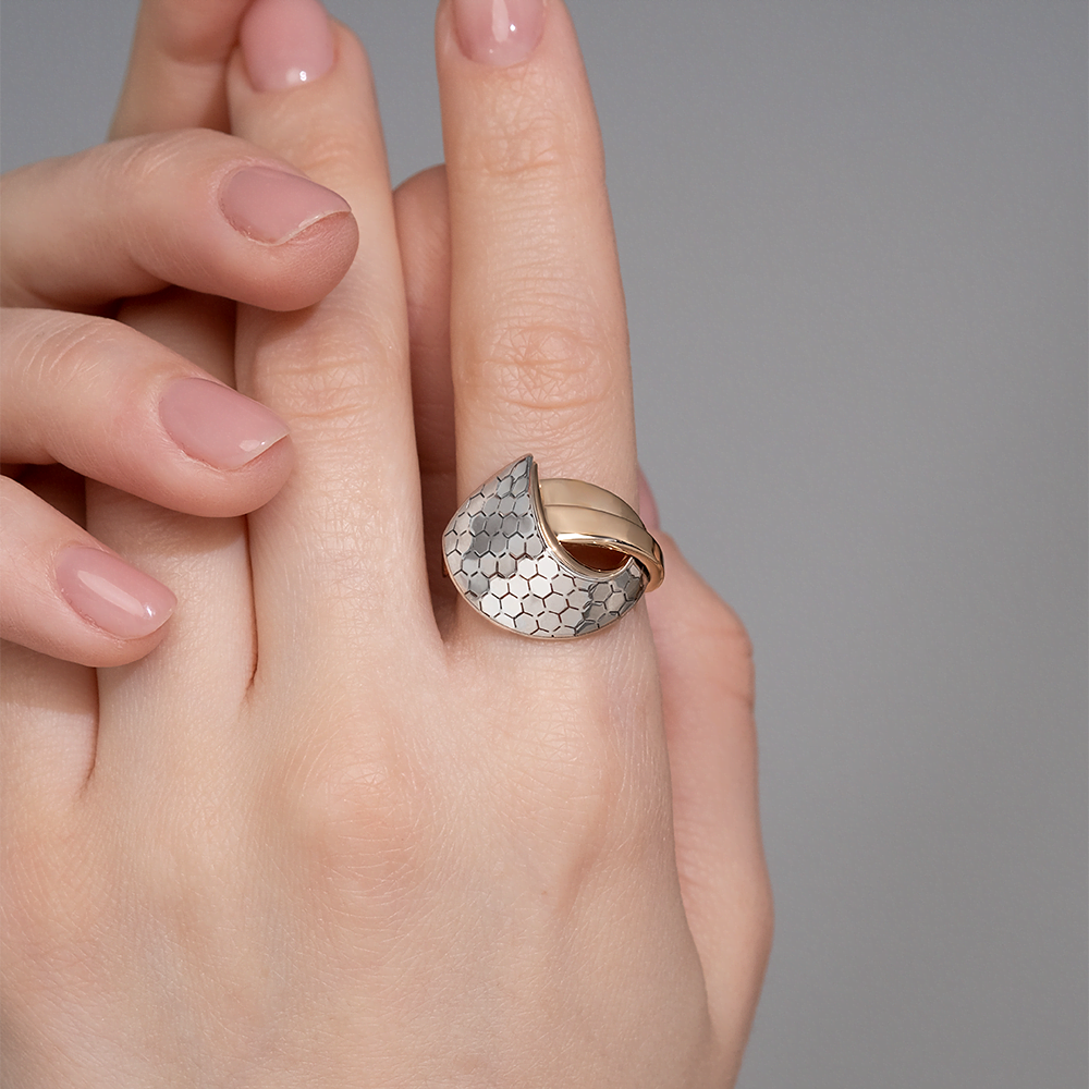 Кольцо из комбинированного золота 01-5769-01-000-1111