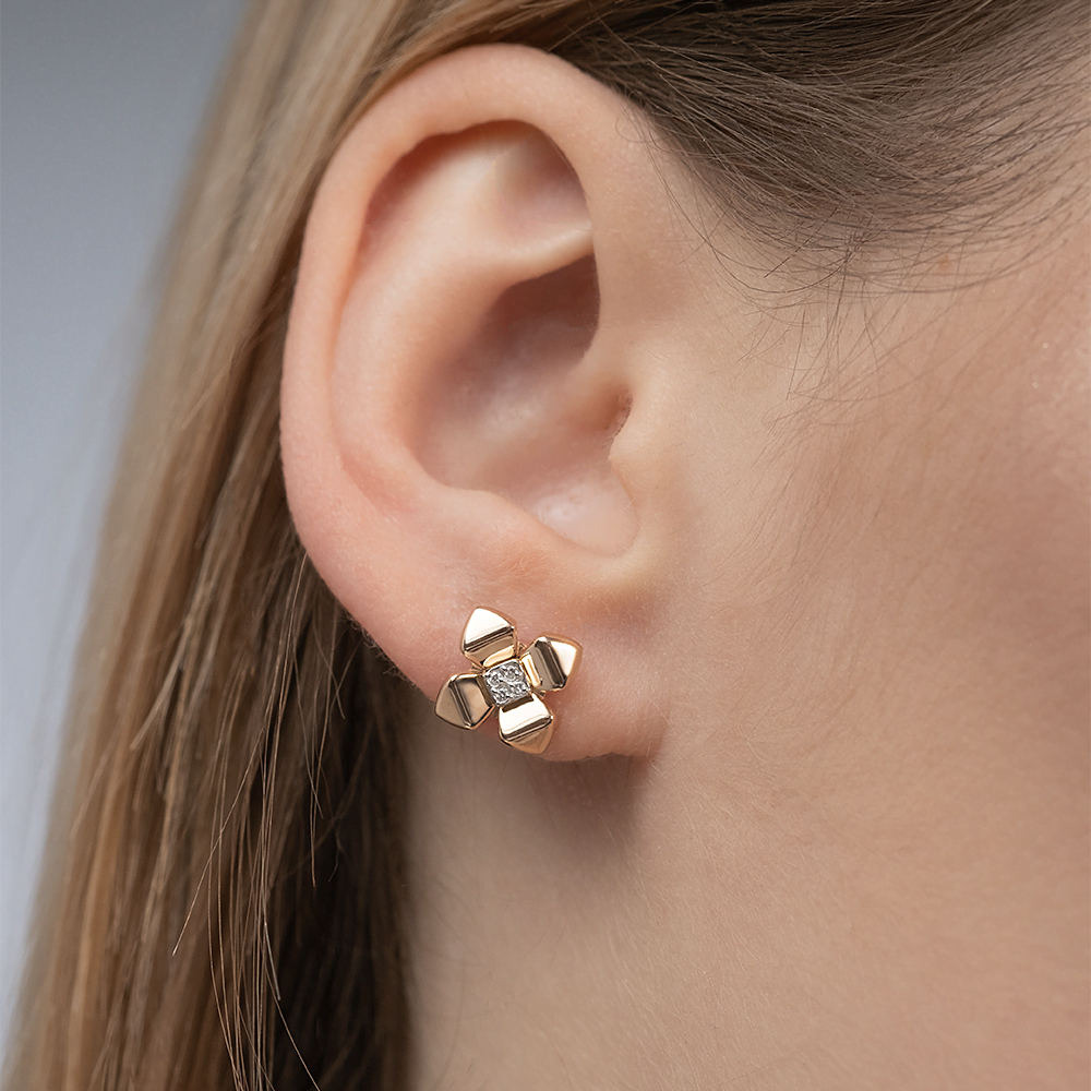 Серьги-пусеты из комбинированного золота с бриллиантами 02-4991-00-101-1111