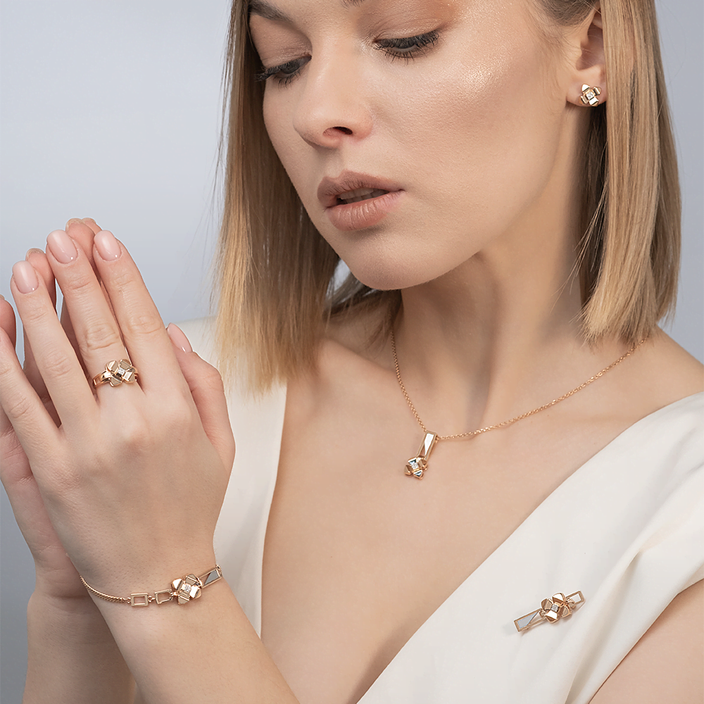 Серьги-пусеты из комбинированного золота с бриллиантами 02-4991-00-101-1111