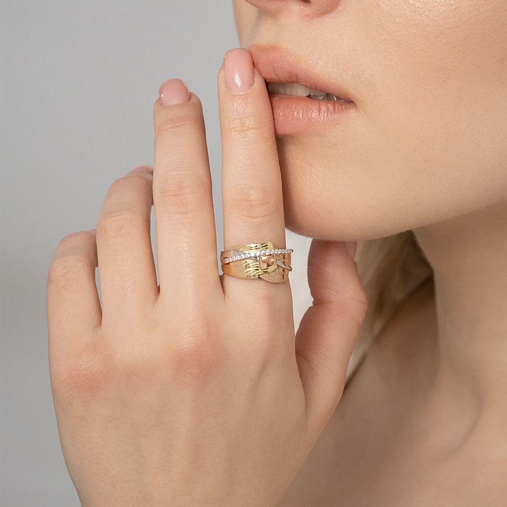 Кольцо из комбинированного золота с фианитами 01-5119-00-401-1113-66