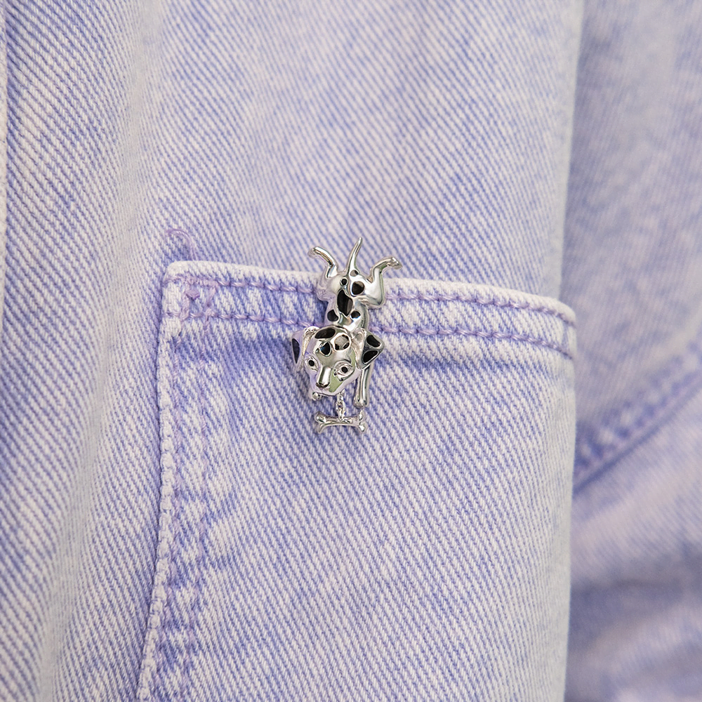 Аксессуар на лацкан «Далматинец» из серебра с эмалью 12-0019-00-000-0200