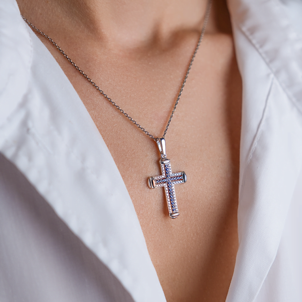 Декоративный крест из серебра с фианитами 03-0447-00-404-0200