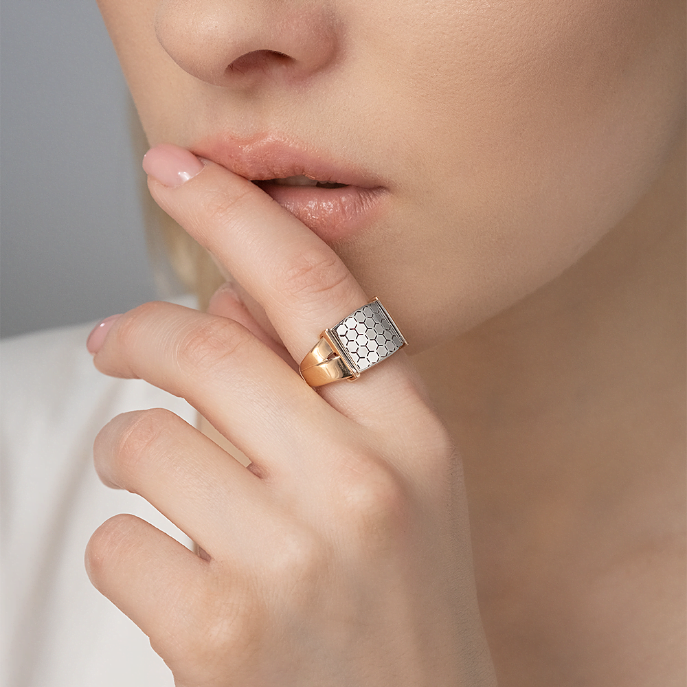 Кольцо из комбинированного золота 01-5766-01-000-1111