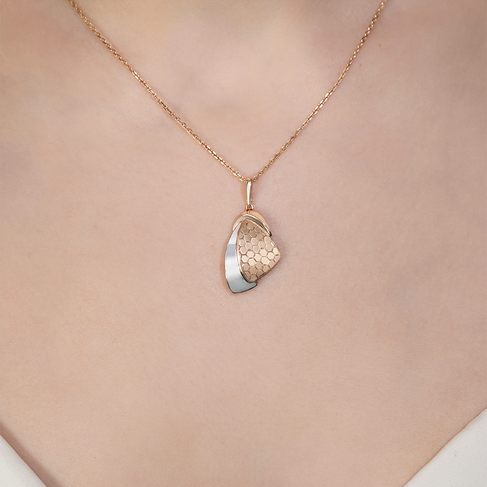 Подвеска из комбинированного золота 03-3483-00-000-1111