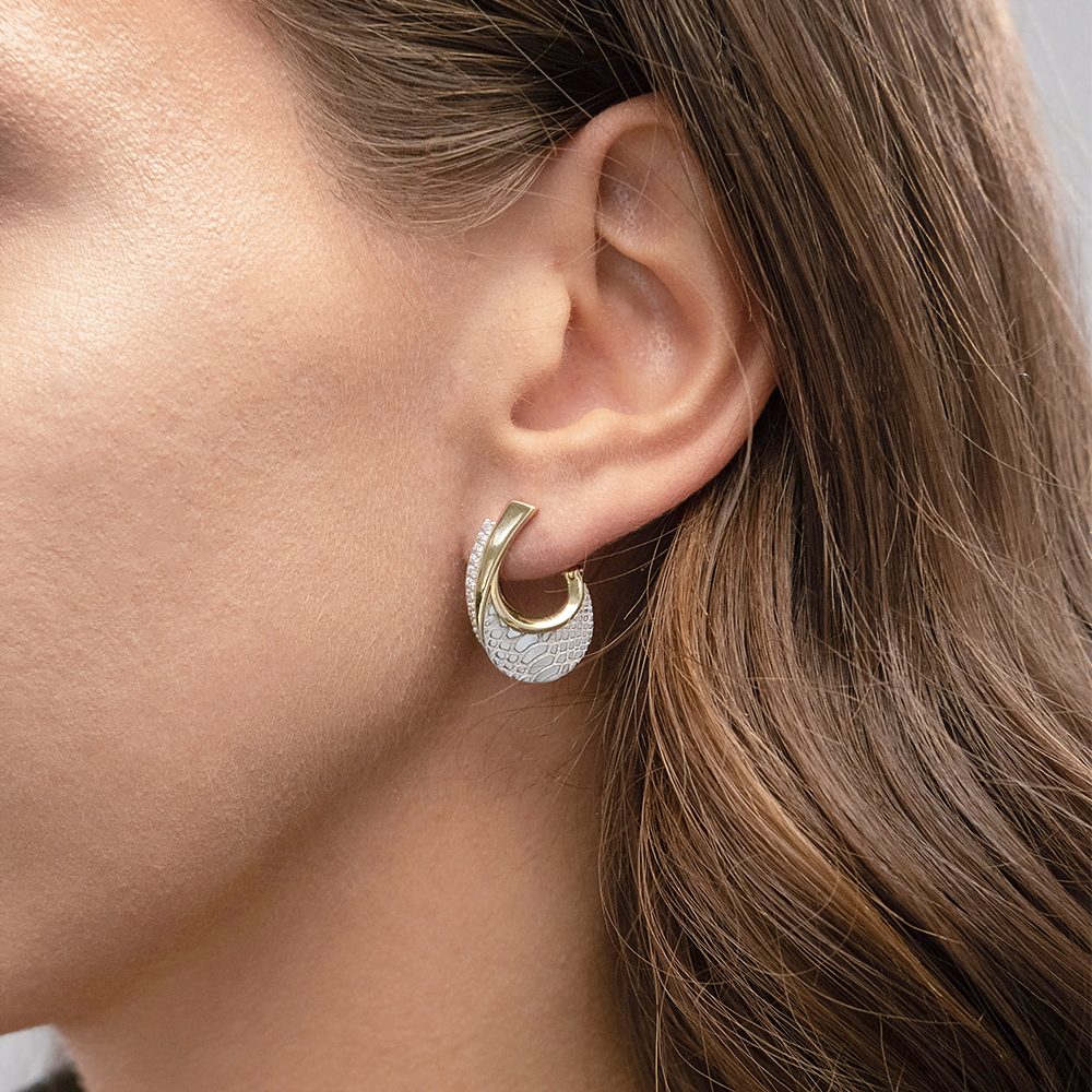 Серьги с принтом «Питон» из комбинированного золота с фианитами 02-5198-00-401-1121