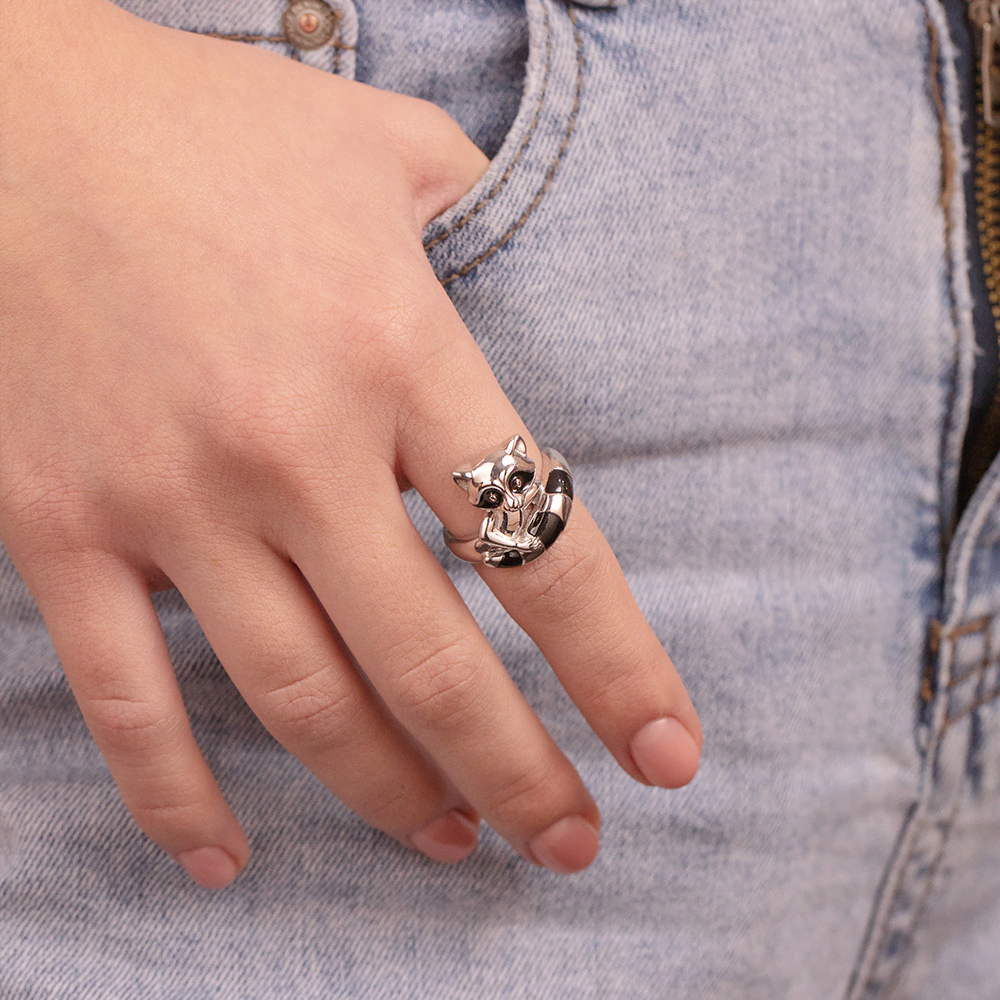 Кольцо «Енот» из серебра с эмалью 01-5597-00-000-0200