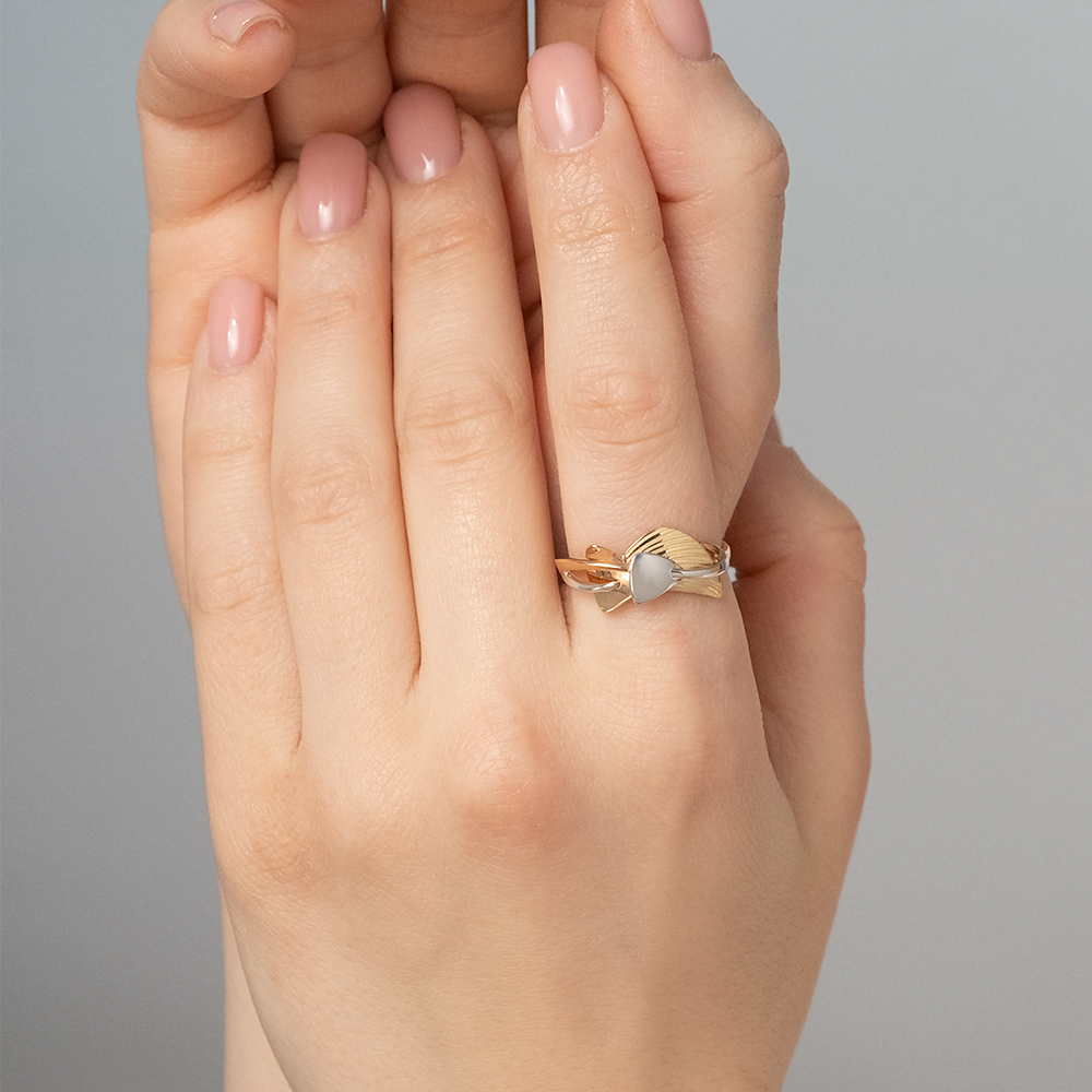 Кольцо из комбинированного золота 01-5096-00-000-1113-48