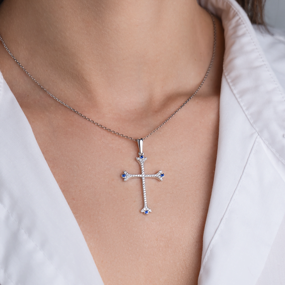 Декоративный крест из серебра с фианитами 03-0469-00-404-0200